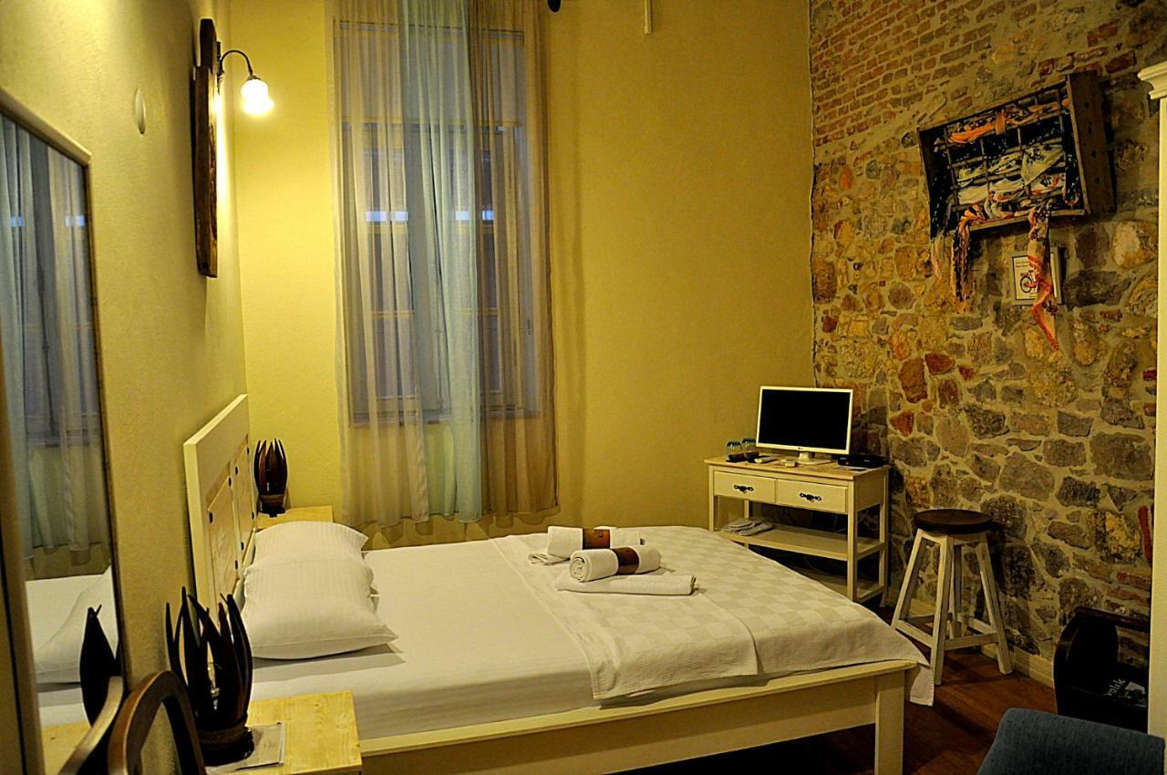 Gizemli Konak Ayvalik Exterior photo